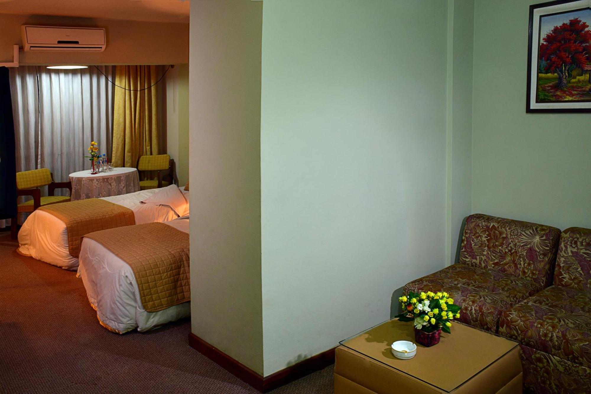 קוצ'במבה Cesar'S Plaza Hotel מראה חיצוני תמונה